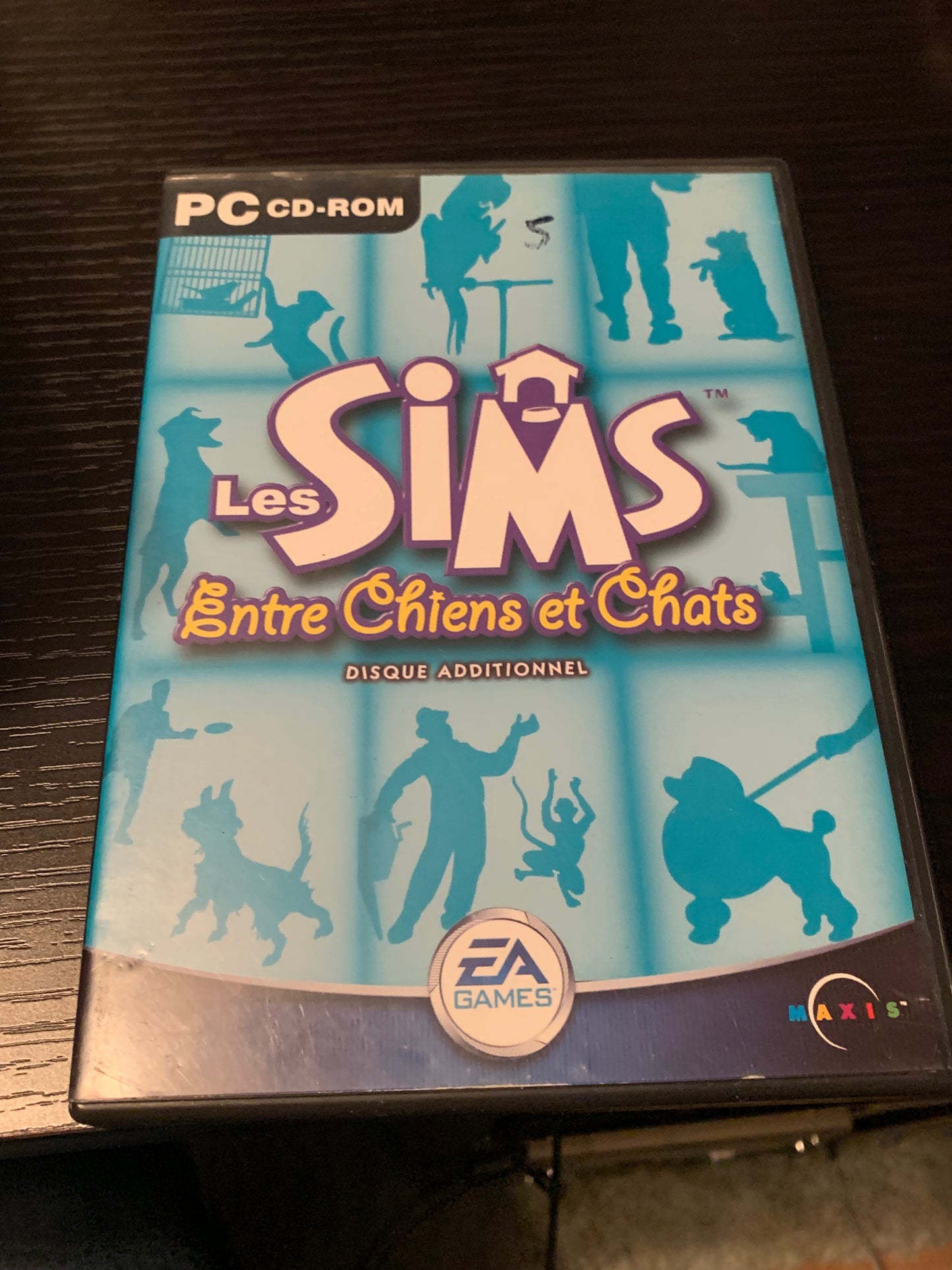 Les Sims Entre Chien Et Chat